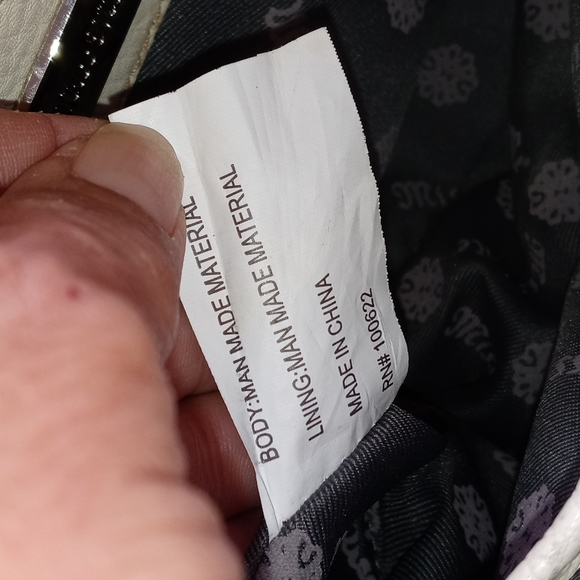 MISS ME PEBBLED LEATHER PURSE/CROSSBIDY - Picture 9 of 10